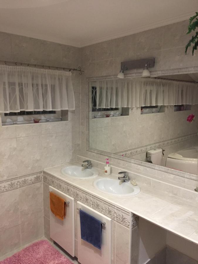Tocc Apartman Gyal Екстер'єр фото