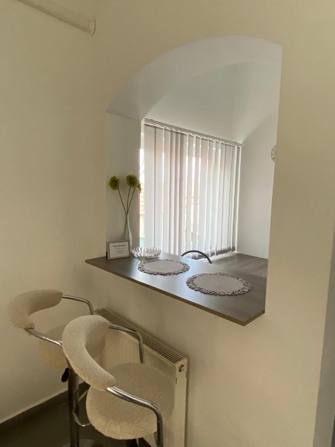 Tocc Apartman Gyal Екстер'єр фото