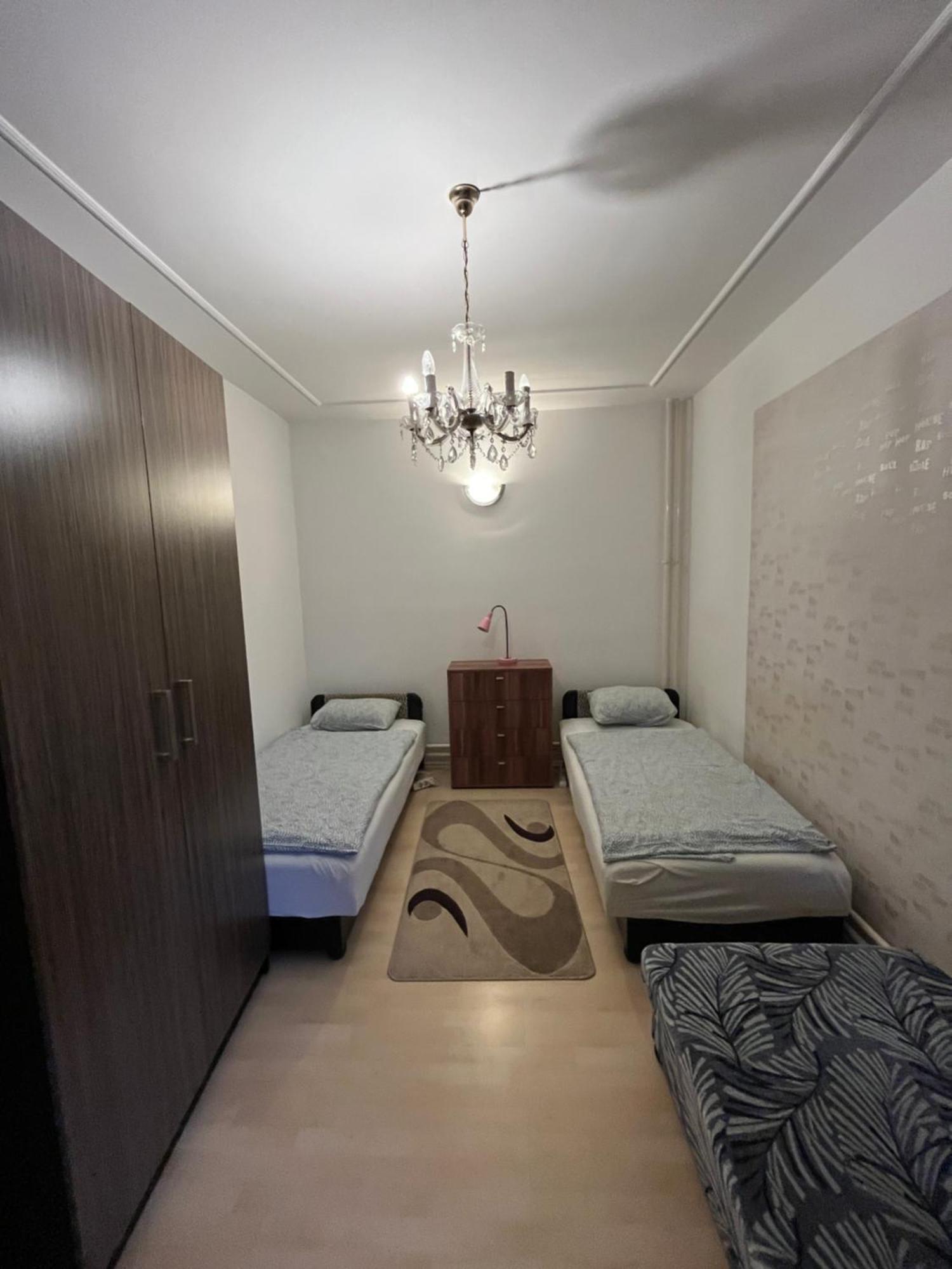 Tocc Apartman Gyal Екстер'єр фото